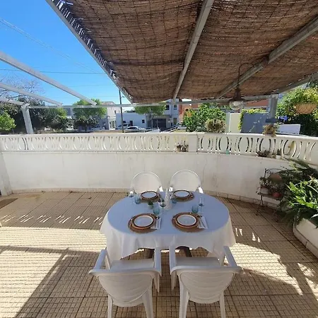 Ferienhaus Sanchez Y Laserna Amplia Casa En Denia Cerca Del Mar Y La Montana